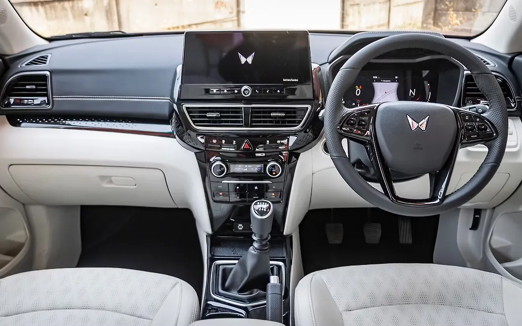 XUV 3XO